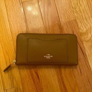 Large Coach wallet, brown leather